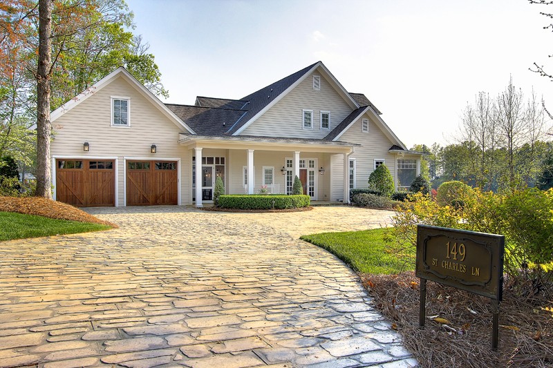 Real estate photography: interior and exterior of a finished home